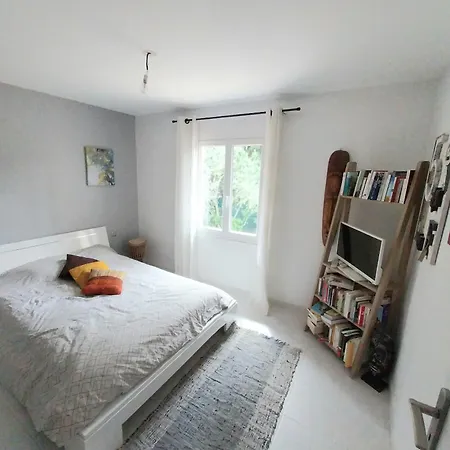 Grande Maison Avec Piscine * Villemoustaussou